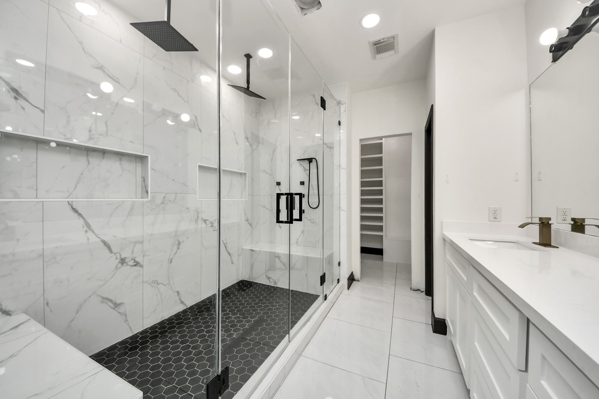 5810 Windy Knoll Lane Rosharon, TX 77583 - Photo 24 of 45