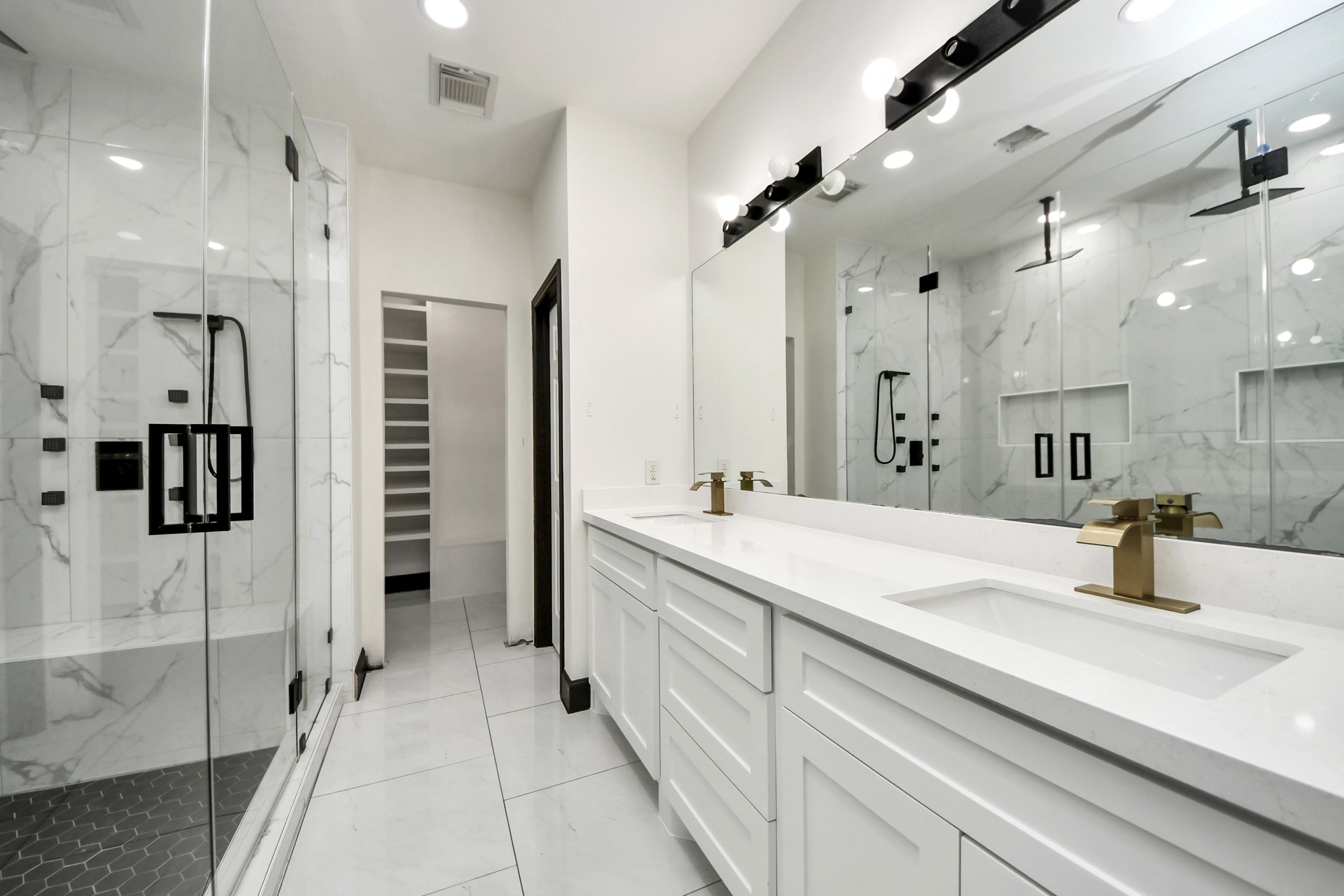 5810 Windy Knoll Lane Rosharon, TX 77583 - Photo 25 of 45