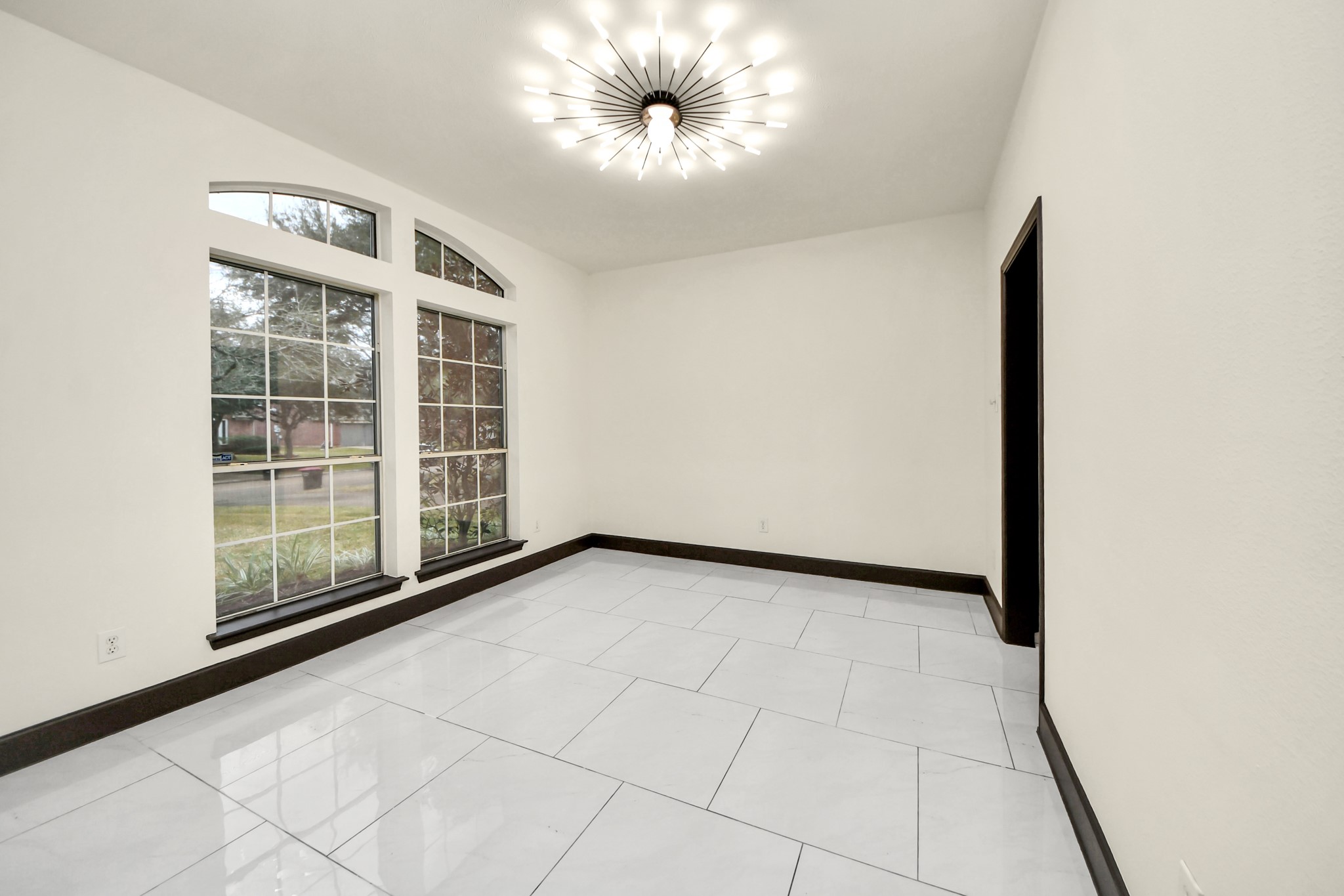 5810 Windy Knoll Lane Rosharon, TX 77583 - Photo 8 of 45