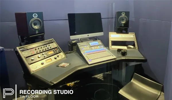 $10,000 | 851 Northeast 1st Avenue, Unit 2401, Miami, FL 33132