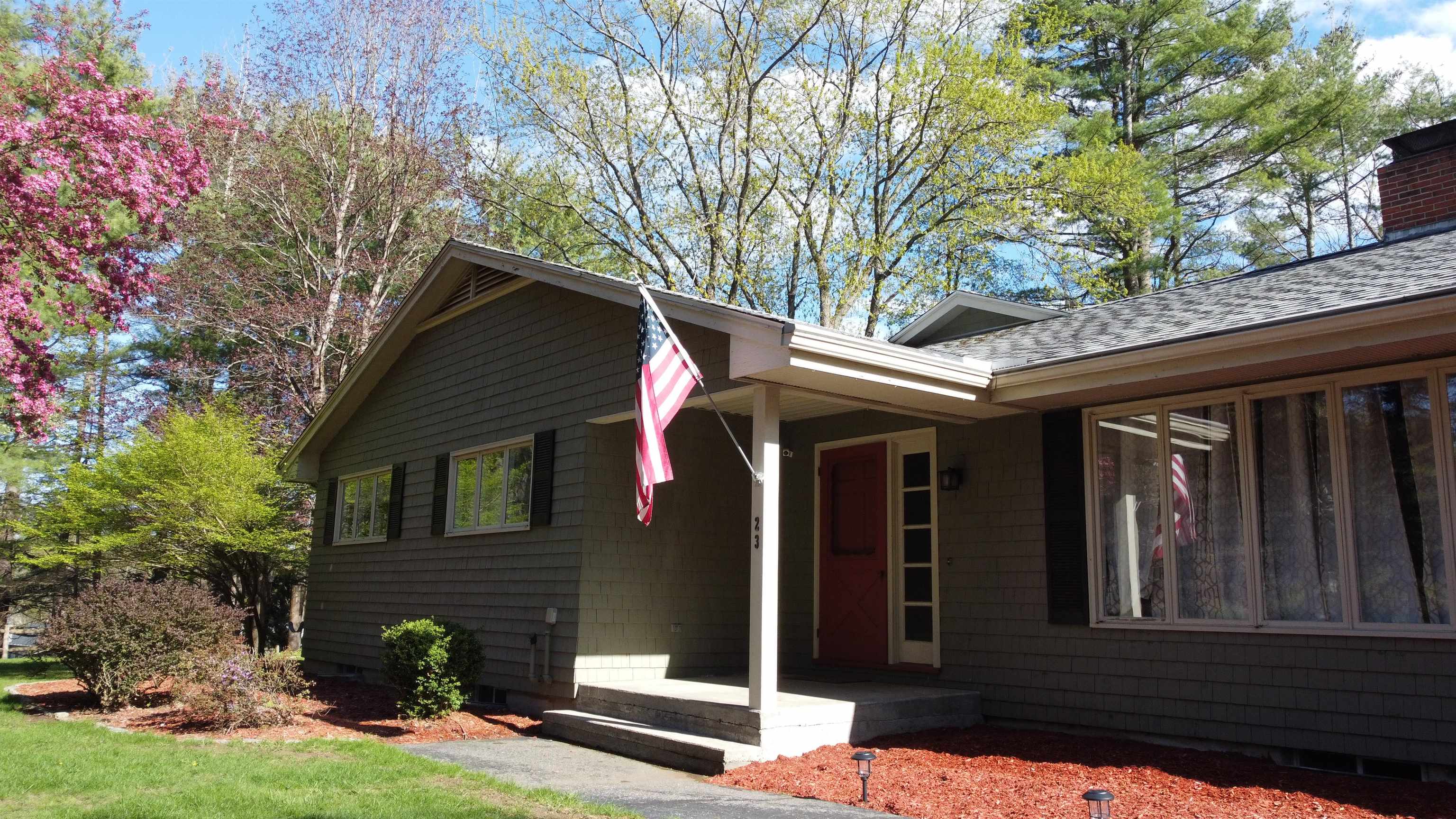 23 Wildwood Road Keene, NH 03431 - Photo 3 of 38