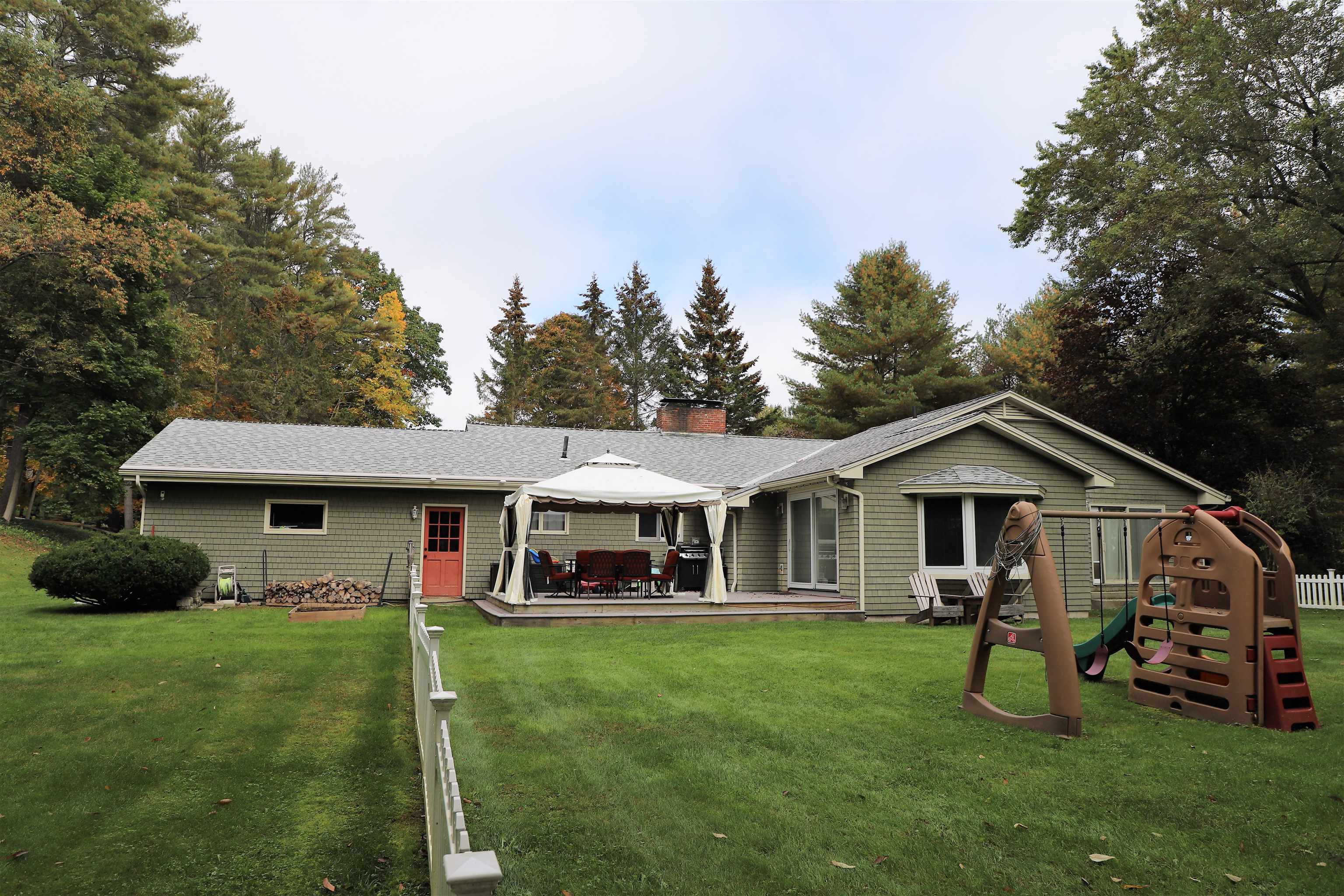 23 Wildwood Road Keene, NH 03431 - Photo 4 of 38