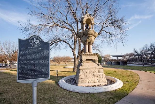 $399,000 | 221 West Lancaster Avenue, Unit 2012, Fort Worth, TX 76102