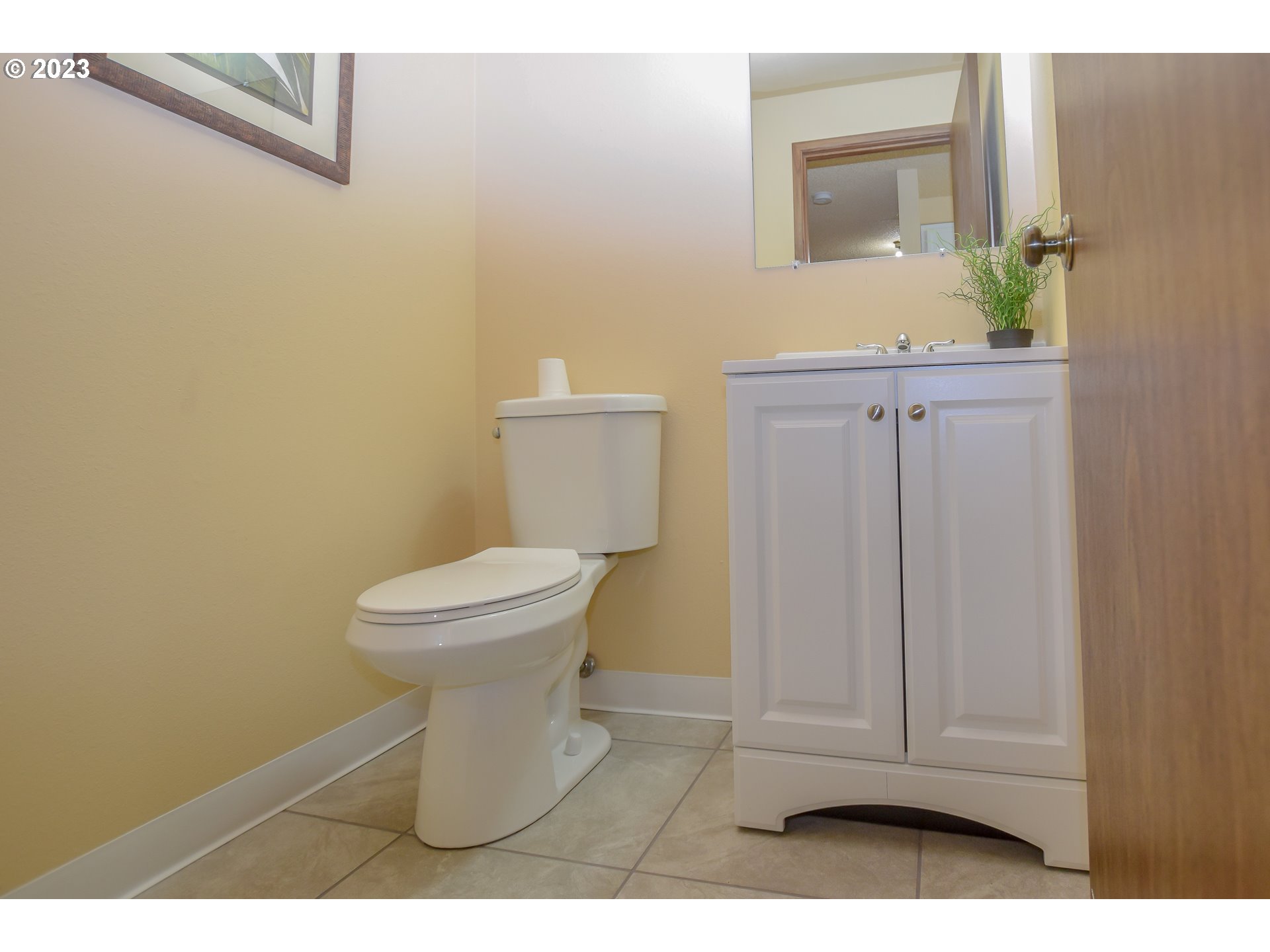 15065 Southwest Davis Road Beaverton, OR 97007 - Photo 9 of 20 Gallery Image 9