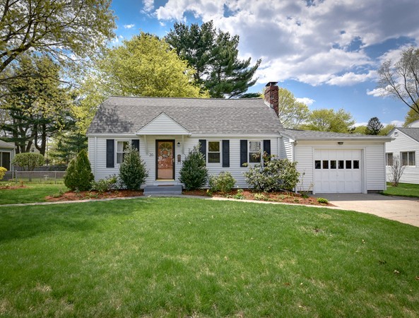 20 Hampton Road Natick, MA 01760 - Photo 1 of 18 Gallery Image 1