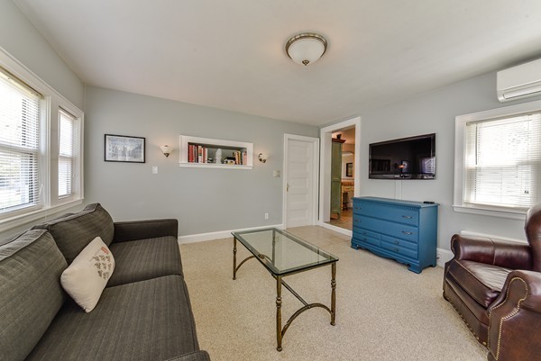 20 Hampton Road Natick, MA 01760 - Photo 7 of 18 Gallery Image 7