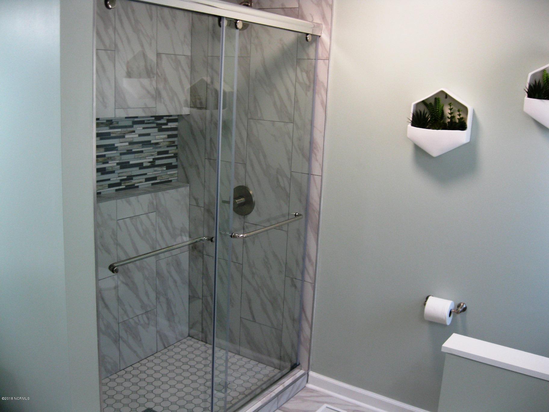 2621 Stone Chimney Road Southwest Supply, NC 28462 - Photo 17 of 20 Step in Shower