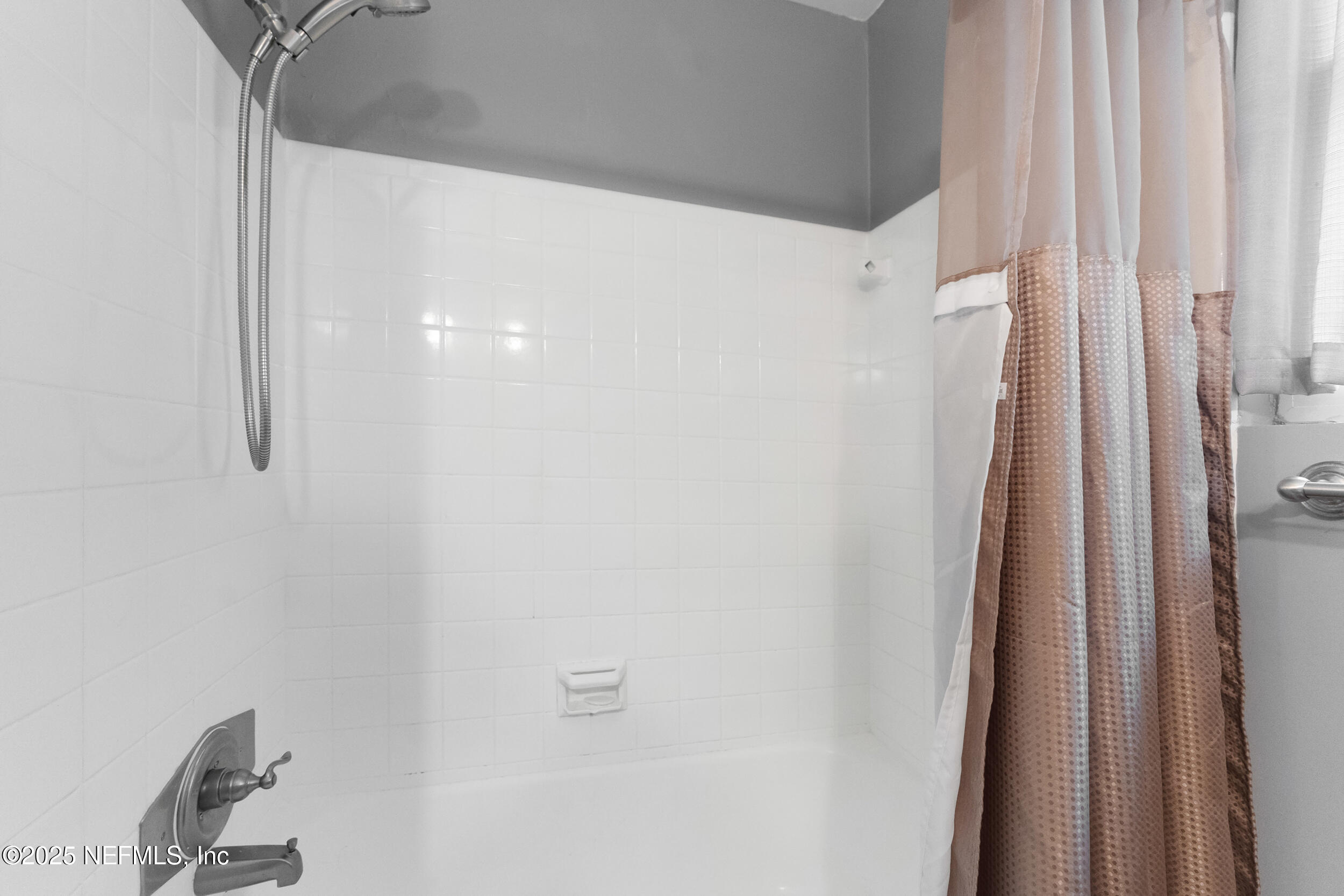 4536 Jammes Road Jacksonville, FL 32210 - Photo 16 of 28 HALL BATH