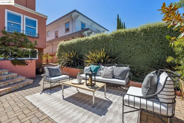 $1,450,000 | 612 Longridge Road, Oakland, CA 94610