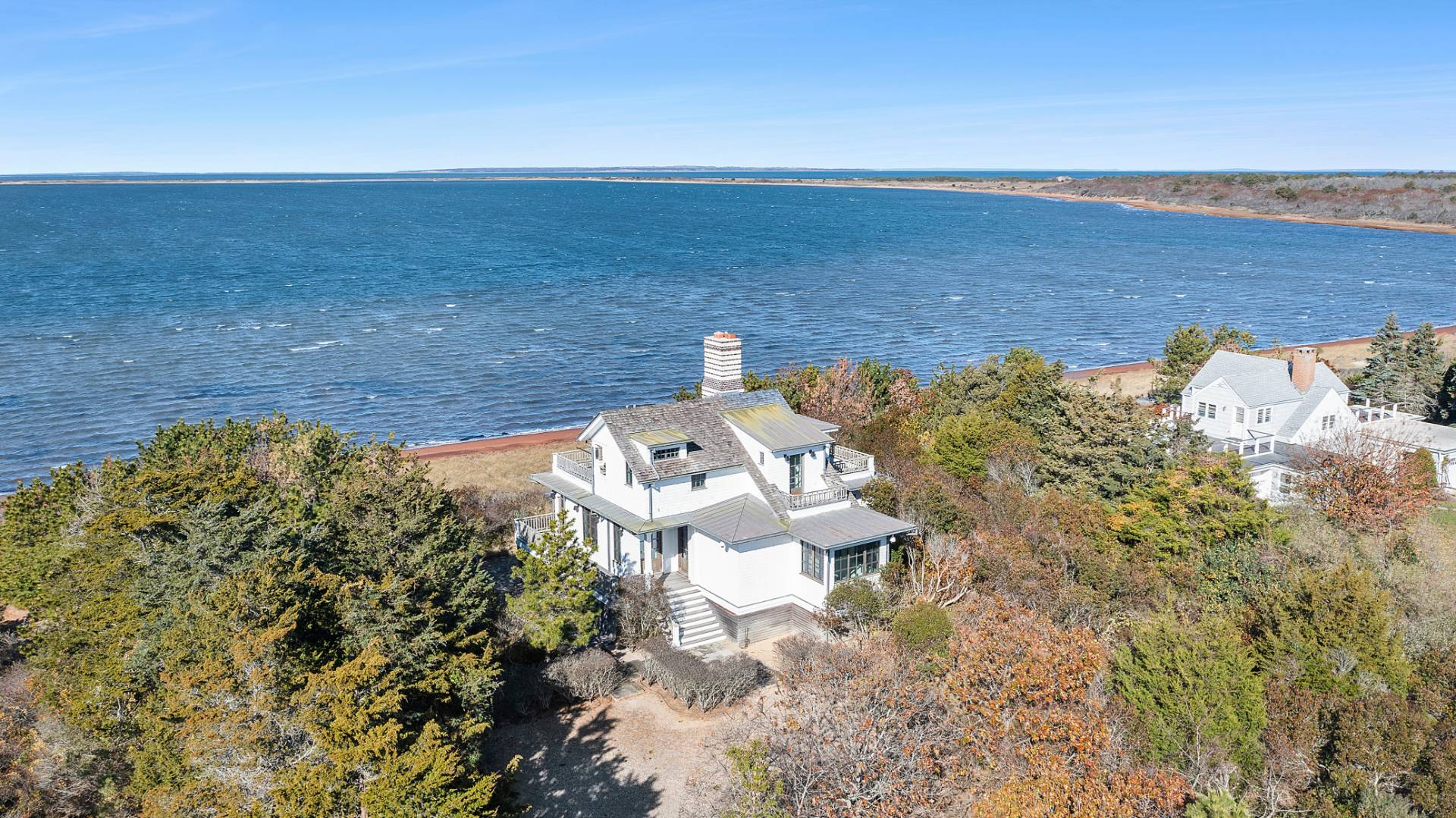 30 Private Road Amagansett, NY 11930 - Photo 6 of 26 a view of a lake with a yard