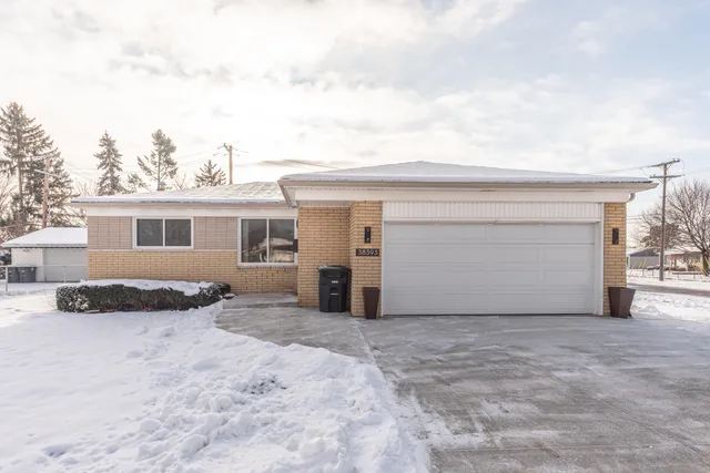$349,900 | 38393 Mason Street, Livonia, MI 48154