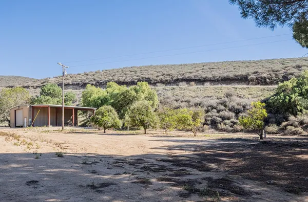 $1,890,000 | 33900 Fabry Road, Soledad, CA 93960