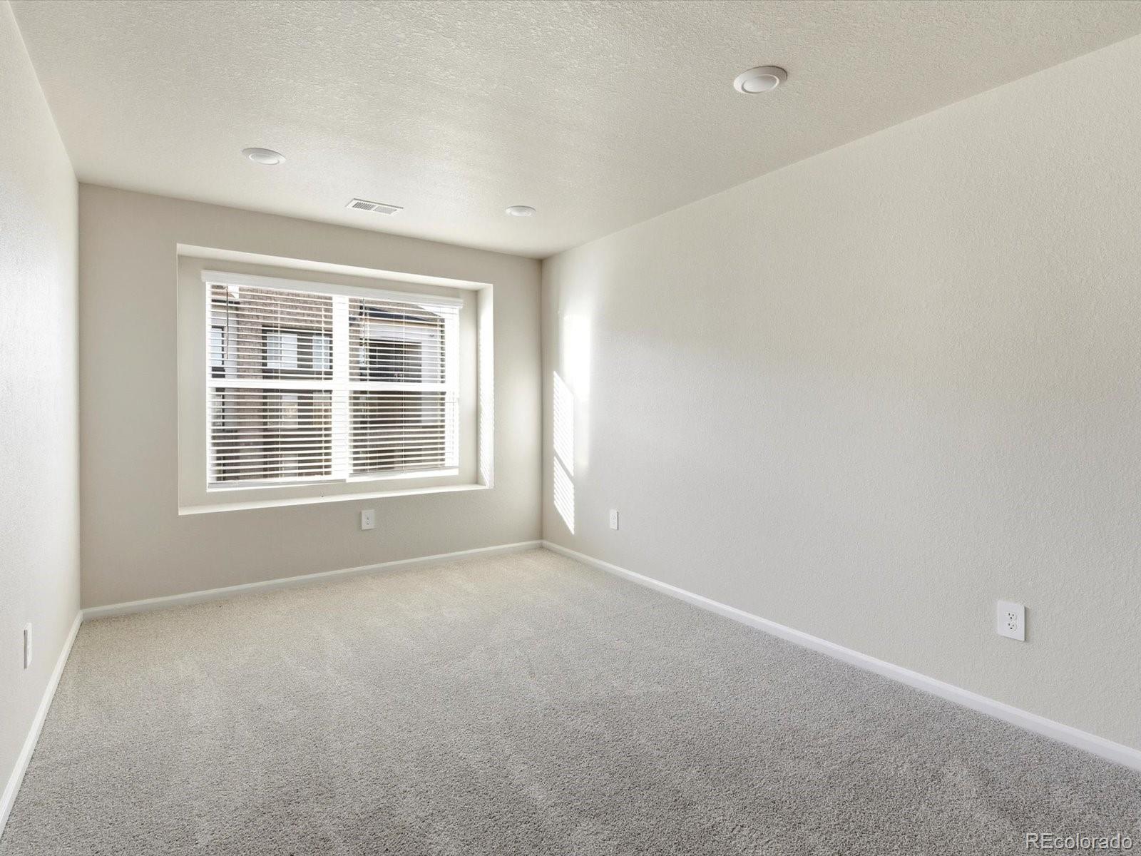 744 North Rome Street Aurora, CO 80018 - Photo 14 of 26