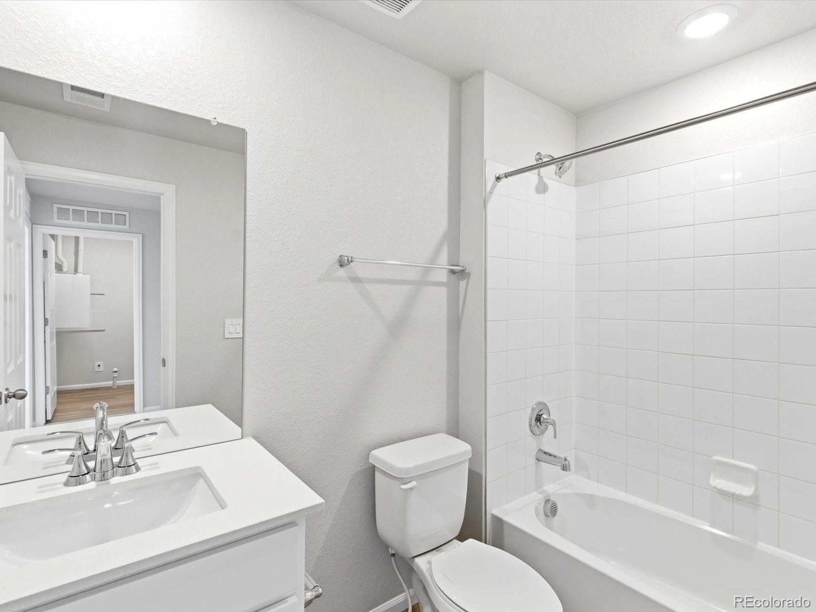 744 North Rome Street Aurora, CO 80018 - Photo 18 of 26