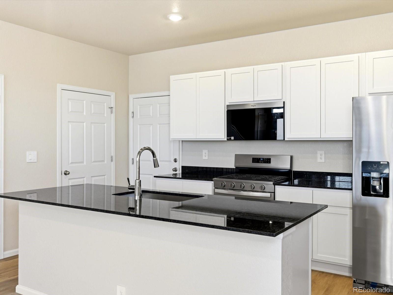 744 North Rome Street Aurora, CO 80018 - Photo 5 of 26