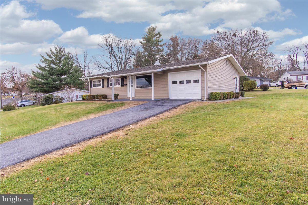 1207 Outer Drive Hagerstown, MD 21742 - Photo 4 of 42