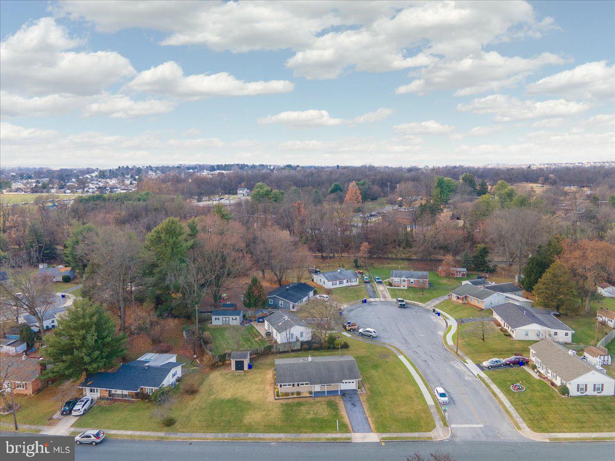 1207 Outer Drive Hagerstown, MD 21742 - Photo 9 of 42