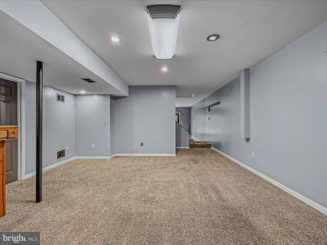 a view of empty room