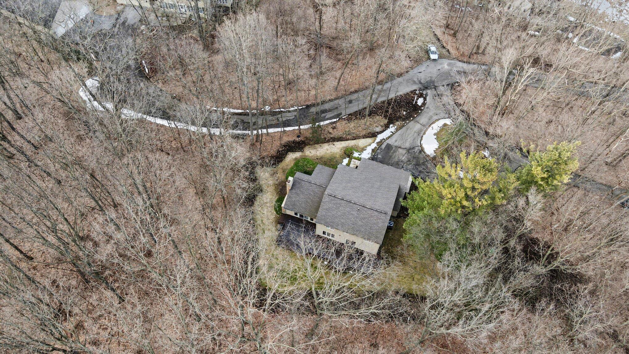 1410 Windy Ridge Southeast Ada, MI 49301 - Photo 36 of 41 039_file_3264