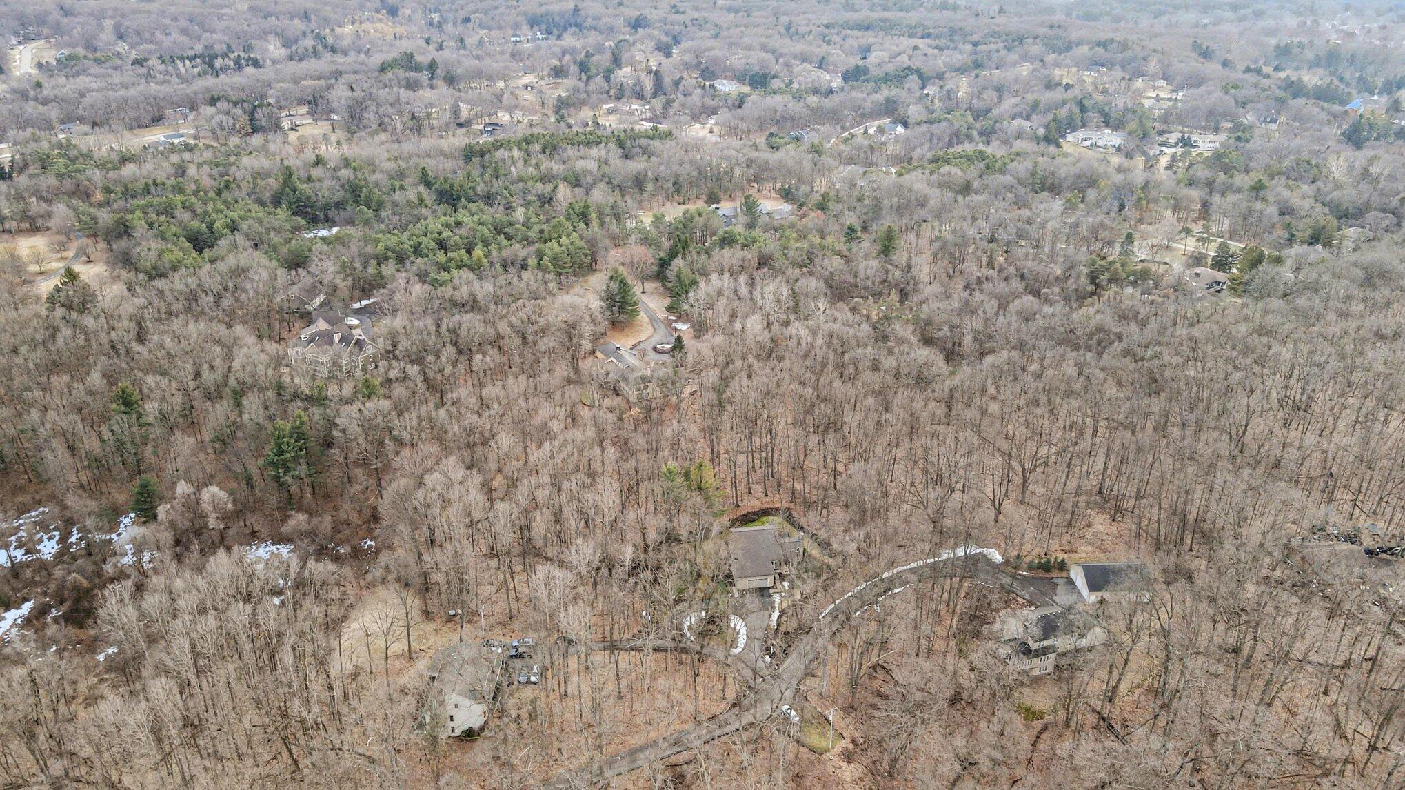 1410 Windy Ridge Southeast Ada, MI 49301 - Photo 37 of 41 040_file_4948