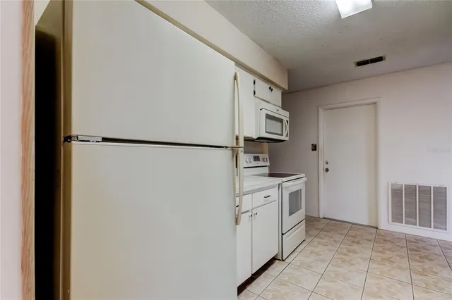 $320,000 | 835 Anchorage Lane, Palm Harbor, FL 34685