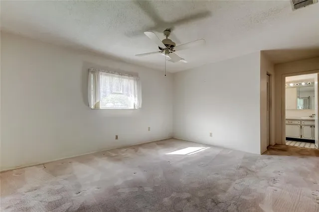 $320,000 | 835 Anchorage Lane, Palm Harbor, FL 34685