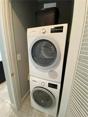 $4,500 | 1500 State Street, Unit 401, Sarasota, FL 34236