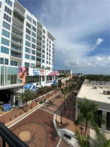 $4,500 | 1500 State Street, Unit 401, Sarasota, FL 34236