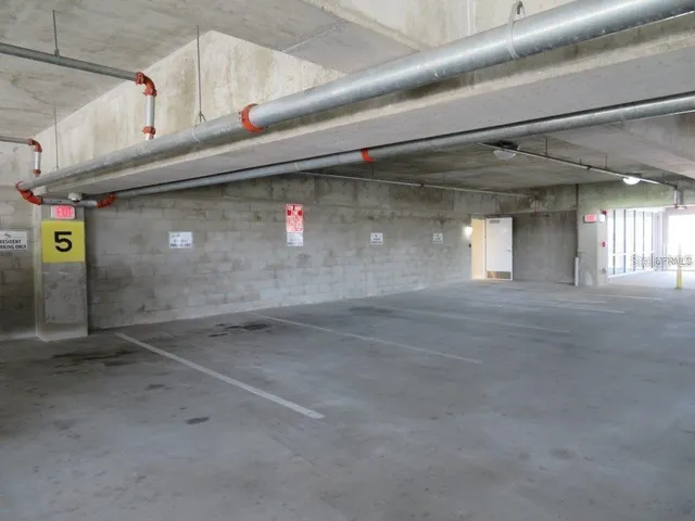 $4,500 | 1500 State Street, Unit 401, Sarasota, FL 34236