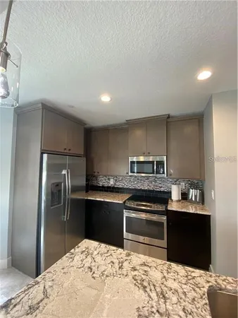 $4,500 | 1500 State Street, Unit 401, Sarasota, FL 34236