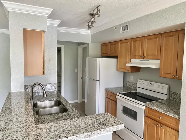 $1,950 | 15065 Michelangelo Boulevard, Unit 202, Delray Beach, FL 33446