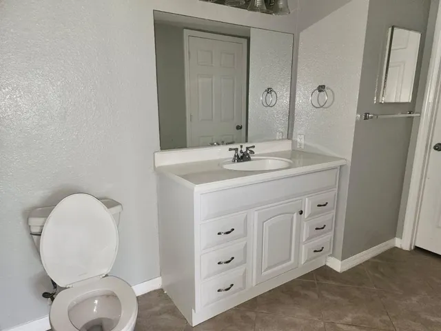 $1,950 | 15065 Michelangelo Boulevard, Unit 202, Delray Beach, FL 33446