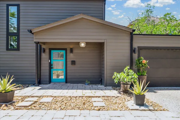 $5,200 | 7703 Bobbitt Lane, Unit D, Houston, TX 77055