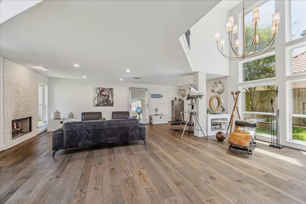 $5,200 | 7703 Bobbitt Lane, Unit D, Houston, TX 77055