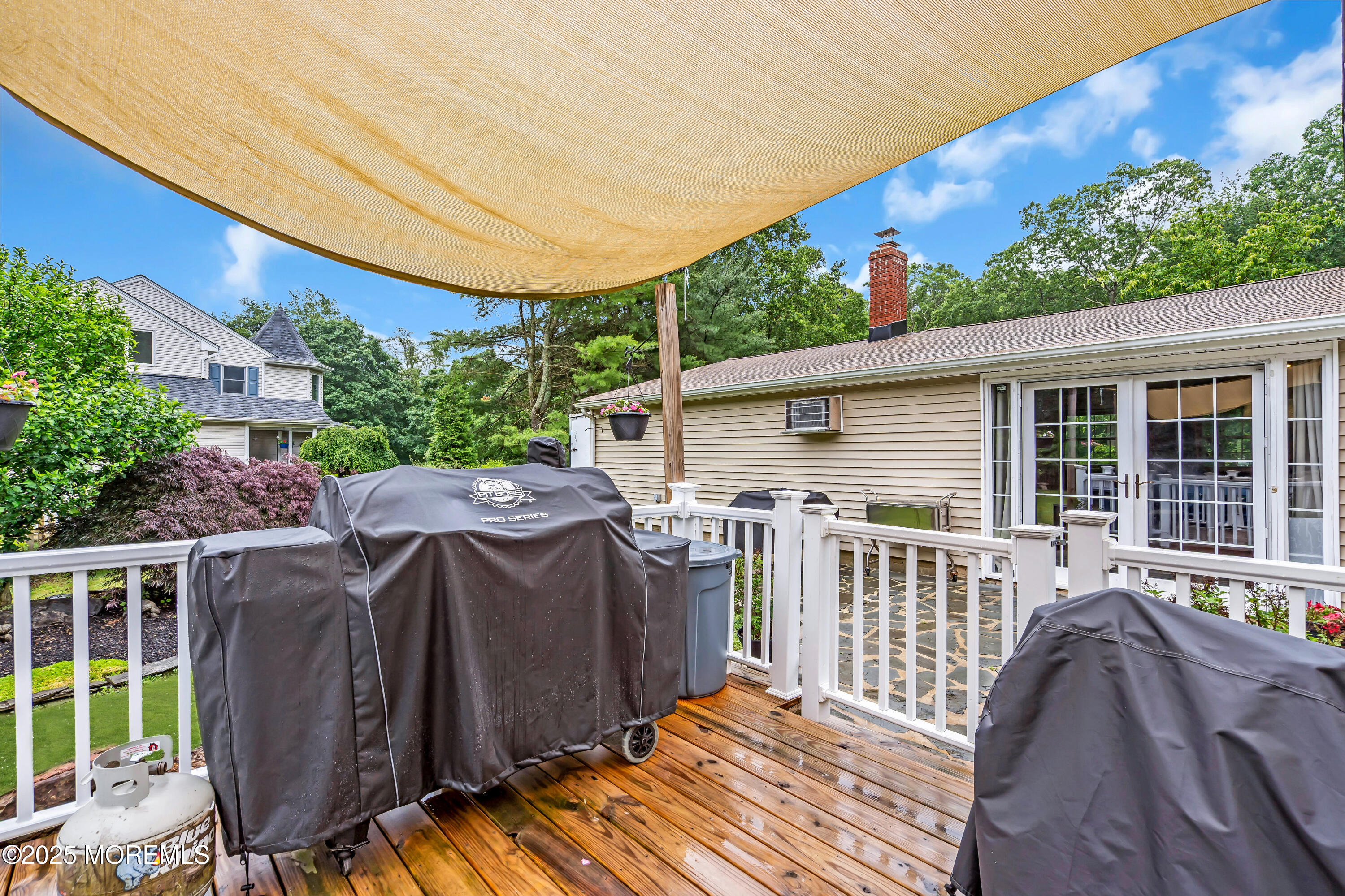 840 Farmingdale Road Jackson, NJ 08527 - Photo 47 of 70 a view of a house with backyard and sitting area