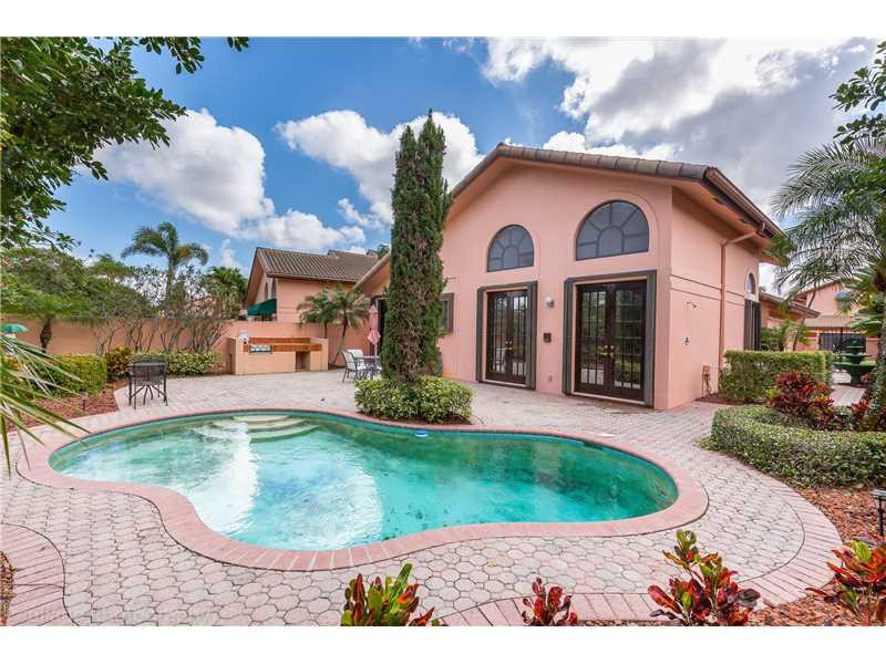 6484 Via Rosa Boca Raton, FL 33433 - Photo 4 of 19 Pool.