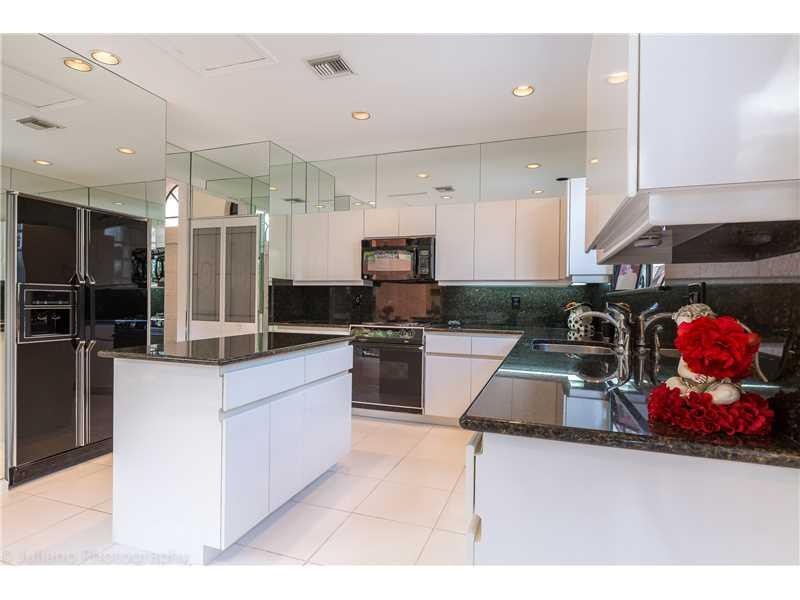 6484 Via Rosa Boca Raton, FL 33433 - Photo 8 of 19 Kitchen.