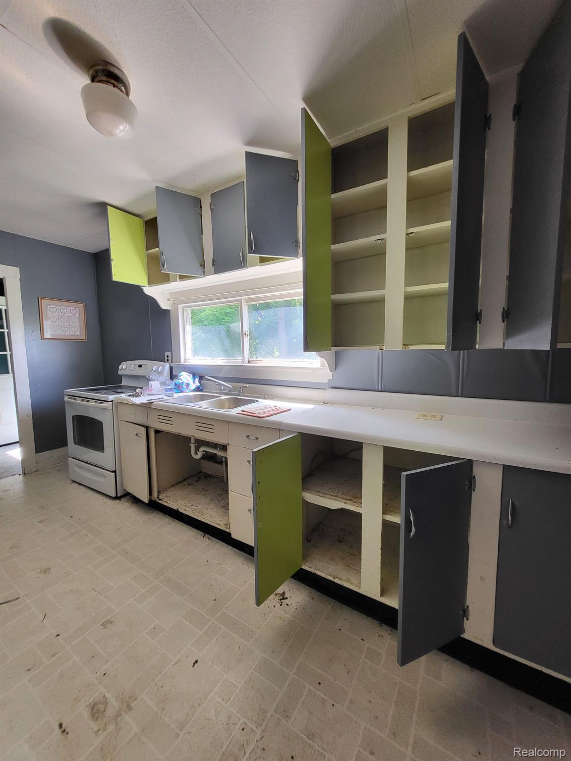 4865 North Eager Road Howell, MI 48855 - Photo 4 of 66 Kitchen view