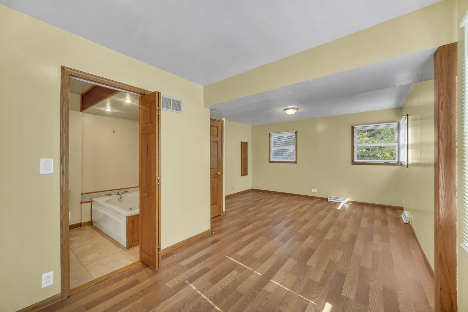 18843 West Deerpath Road Grayslake, IL 60030 - Photo 14 of 35