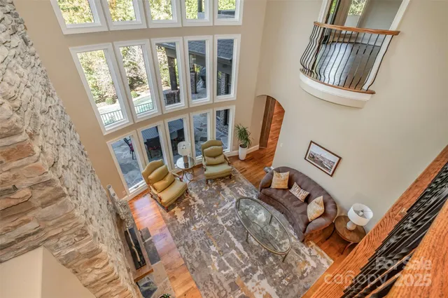 a bathroom with a toilet