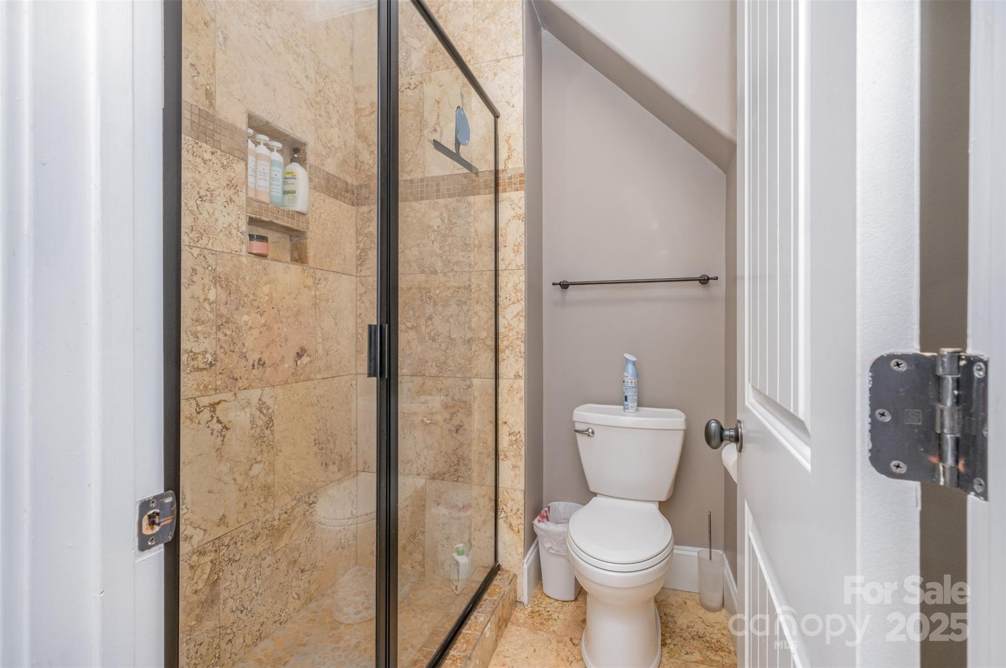 1610 Lookout Circle Waxhaw, NC 28173 - Photo 30 of 44 a bathroom with a toilet