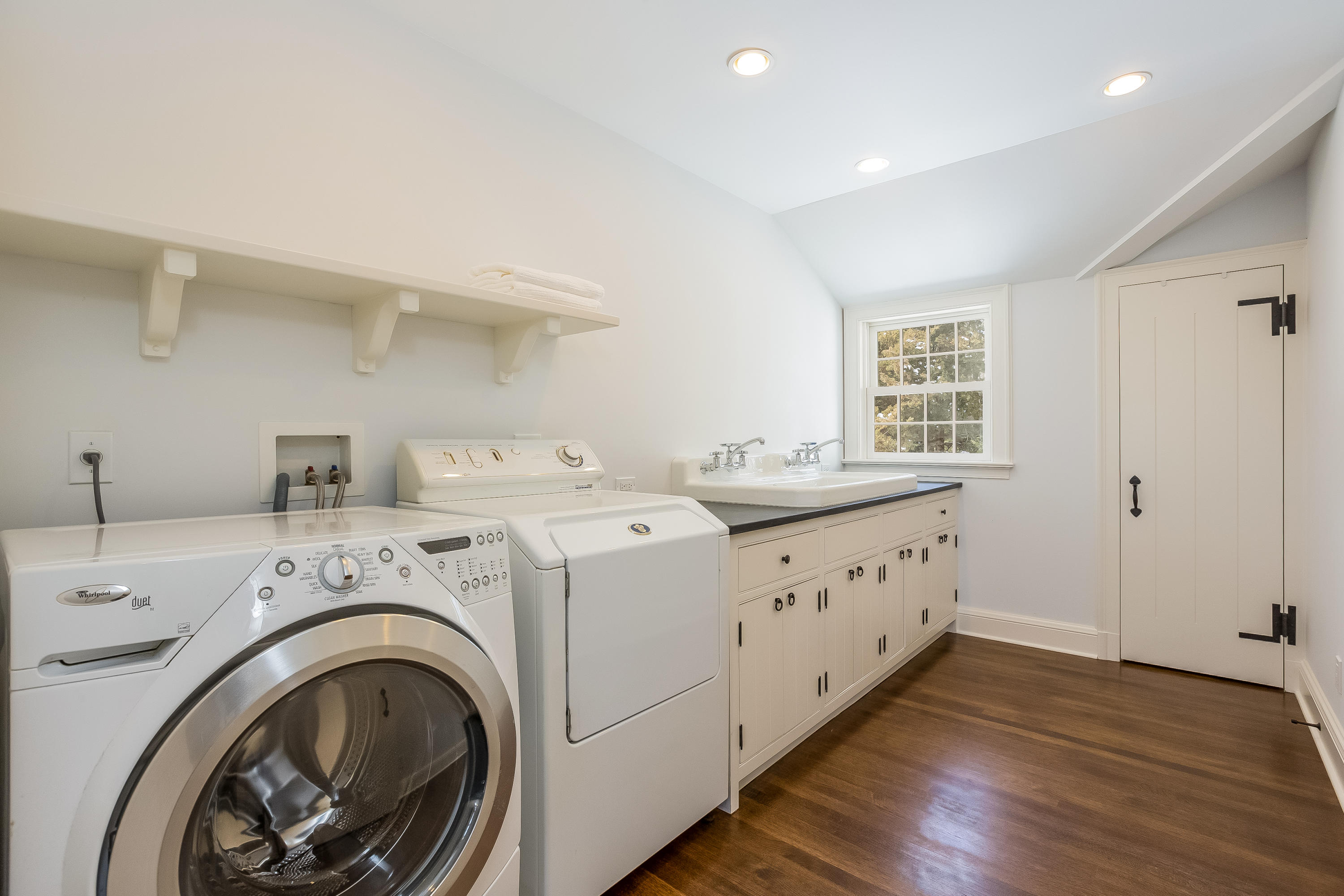 18 Wee Burn Lane Darien, CT 06820 - Photo 41 of 56 a utility room with dryer and washer