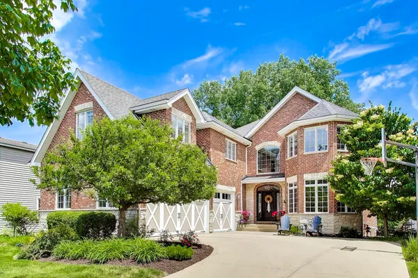$1,595,000 | 909 Cambridge Avenue, Elmhurst, IL 60126