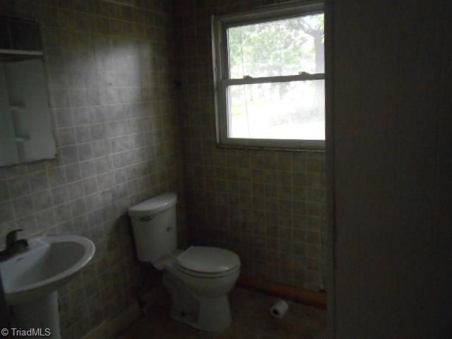 745 Leasburg Road Roxboro, NC 27573 - Photo 6 of 10 Gallery Image 6