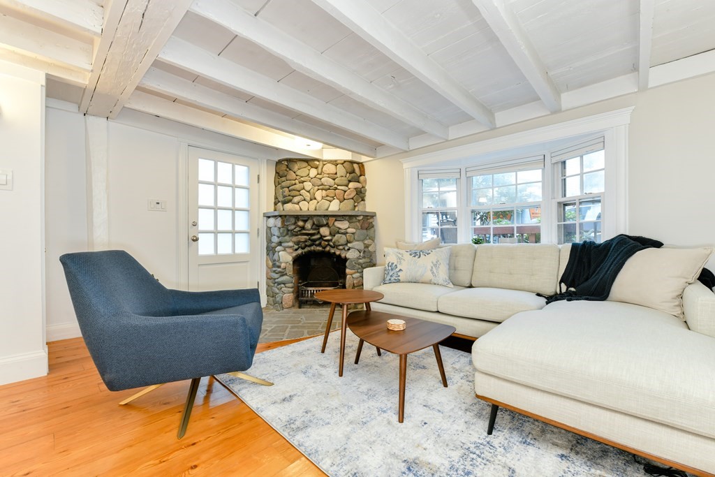 60 Front Street, Unit COTTAGE Marblehead, MA 01945 - Photo 2 of 17 Gallery Image 2