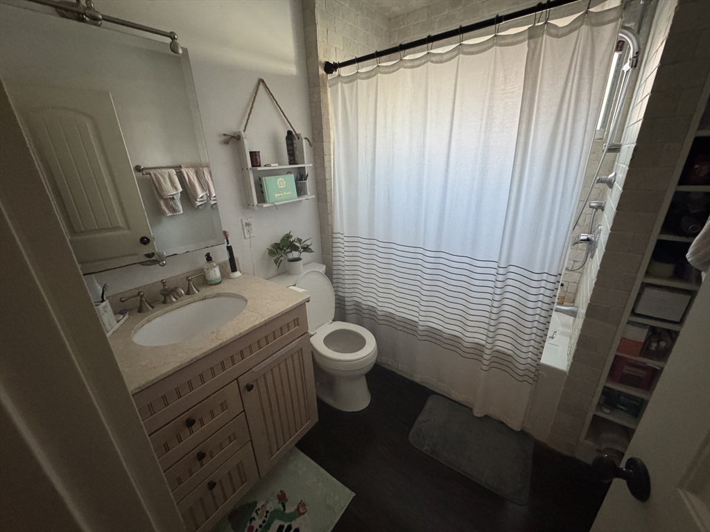 581 East 8th Street, Unit 2 Boston, MA 02127 - Photo 5 of 10