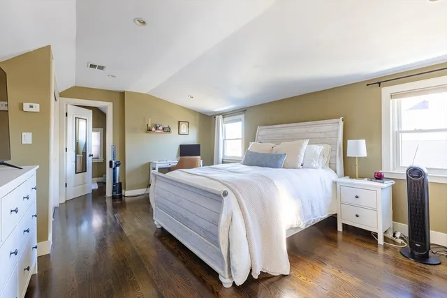 $999,000 | 581 East 8th Street, Unit 2, Boston, MA 02127