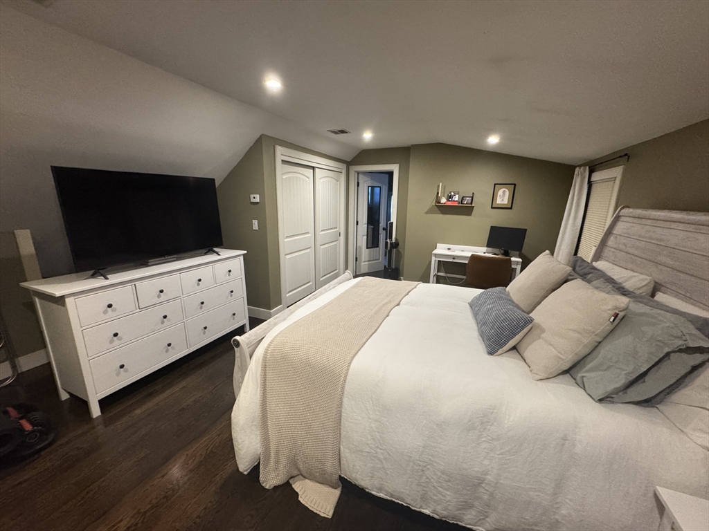 581 East 8th Street, Unit 2 Boston, MA 02127 - Photo 9 of 10