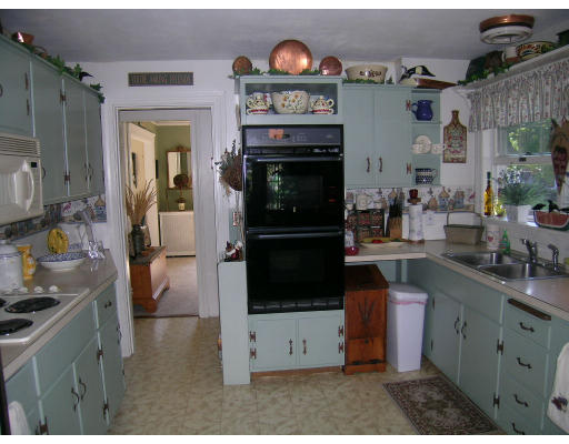 63 Stratford Road Melrose, MA 02176 - Photo 10 of 21 Gallery Image 10