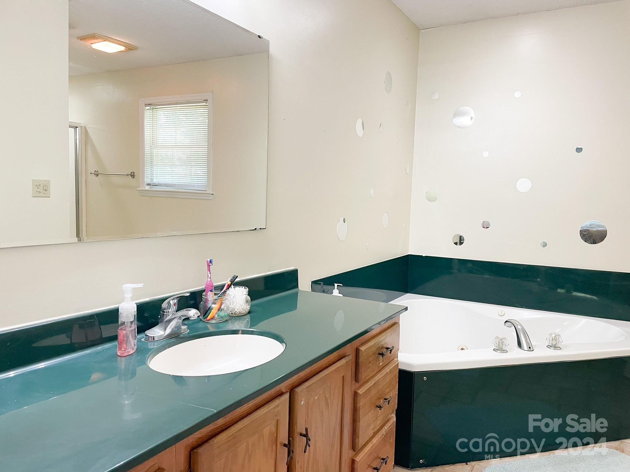1077 Roby Conley Road Marion, NC 28752 - Photo 24 of 48 Gallery Image 24